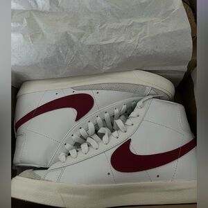 Nike Blazer Mid ‘77 White/Red